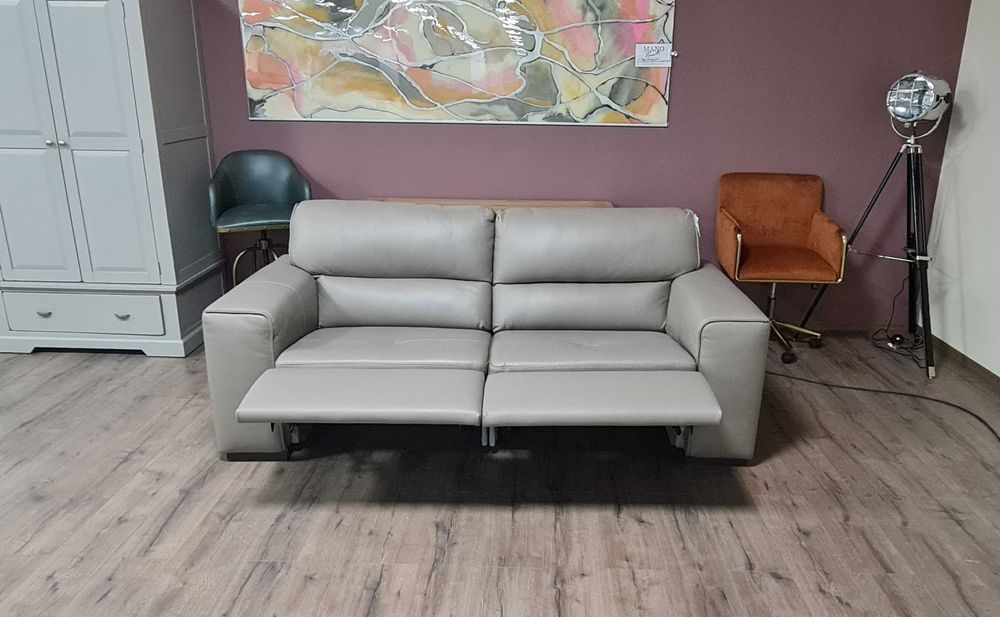 Бежов италиански диван тройка "Cubo" с електрически релакс механизъм