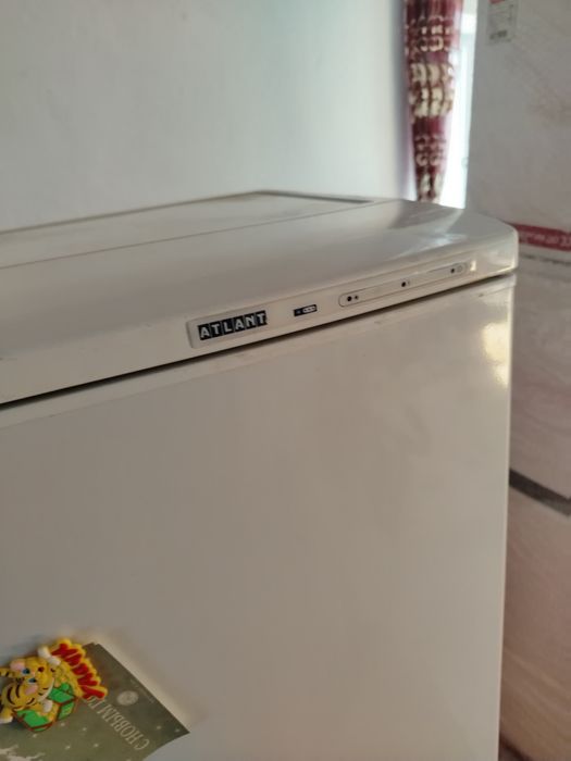 Продам морозильник