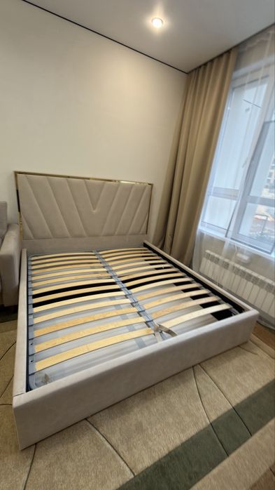 Продам кровать 180/200