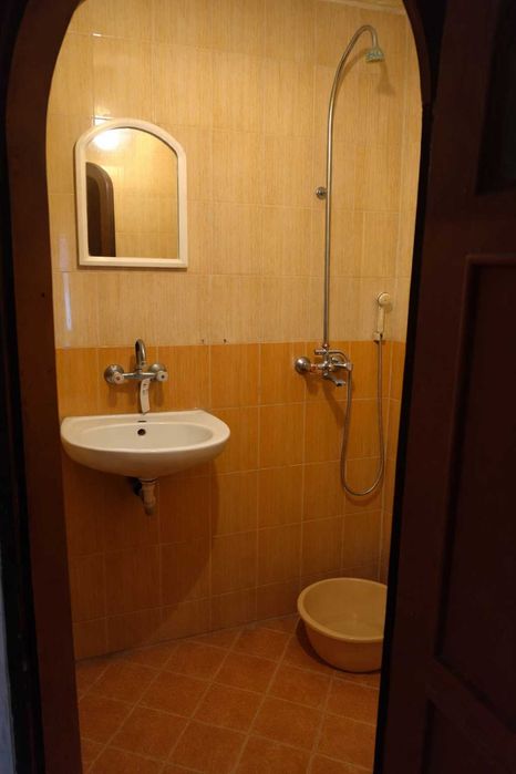 Имот с 2 къщи до Дунав мост 2 – подходящ за бизнес и наем