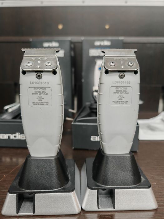 Mașini de tuns Andis T-otliner fără fir
CORDLESS T-OUTLINER 
LITHIUM-I