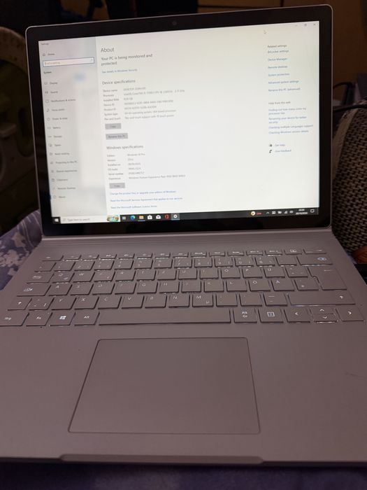 Vand Microsoft surface book 2