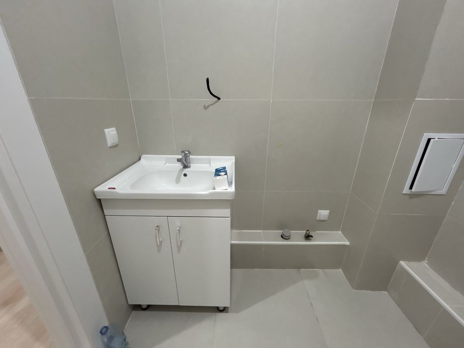 Сдаю 1 ком квартиру, пустую