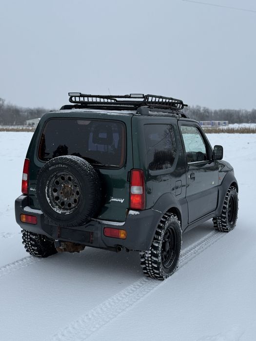 Suzuki Jimny 4x4 / 1.3 / 2006 / Suv / Jeep