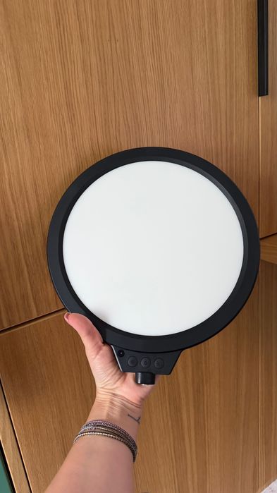 Lumină LED Viozon AP-V3 pentru filmări, TikTok, makeup, videoconferințe