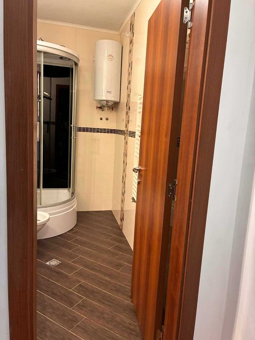 Продава 2-стаен апартамент и двоен гараж на ул. Риккардо Ваккарини