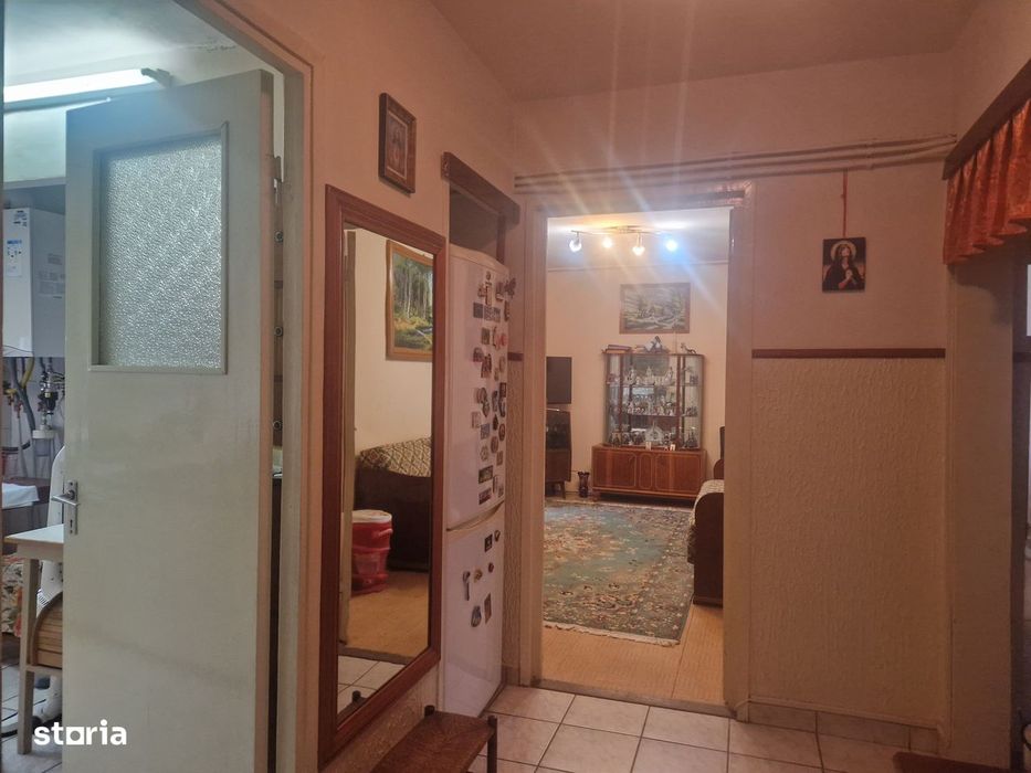 EXCLUSIV- Cafrom Imobiliare - VEST - Apartament 3 Camere de Vanzare