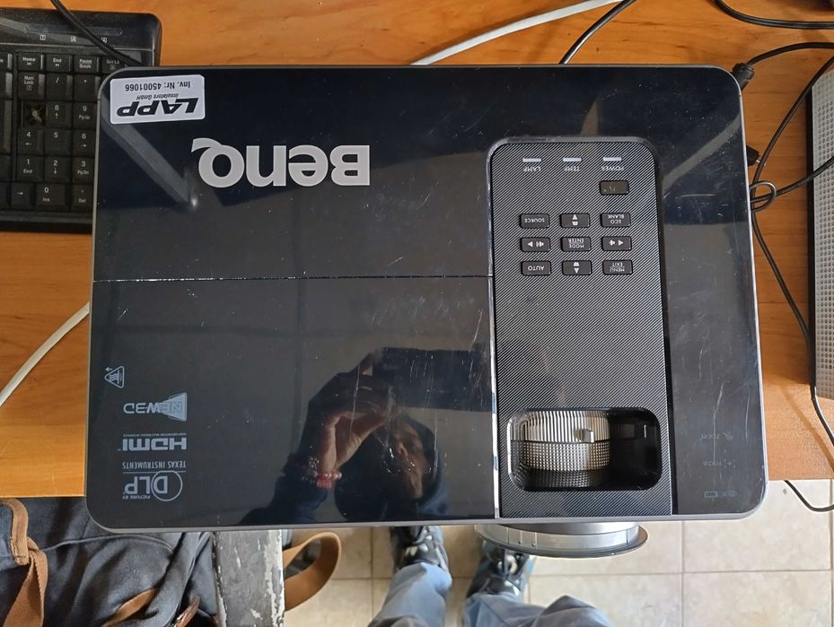 Проектор Full HD BenQ MH740 4000LM