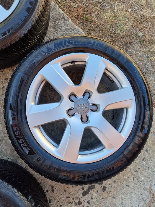 Оригинални джанти AUDI със зимни гуми 225 55 17