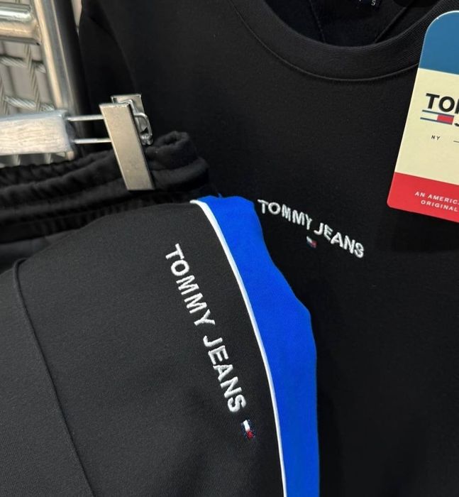Compleu Tommy, calitate  luxury . Toate mărimile