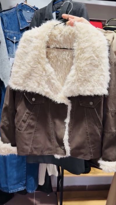 Распродажа всей одежды в связи с закрытием магазина отптом