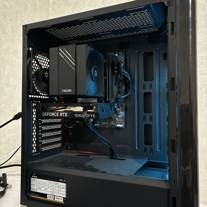 Core i7 12700KF, RTX 4060