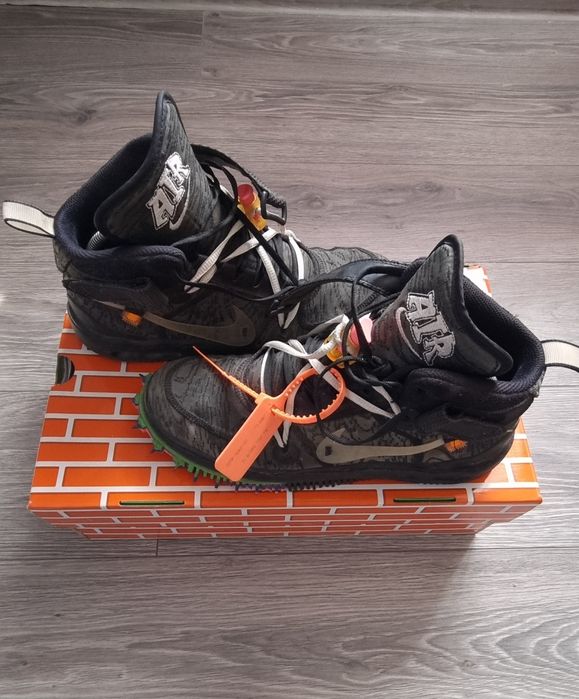 Off-White x Nike Air Force 1 Mid „Black” – 42.5