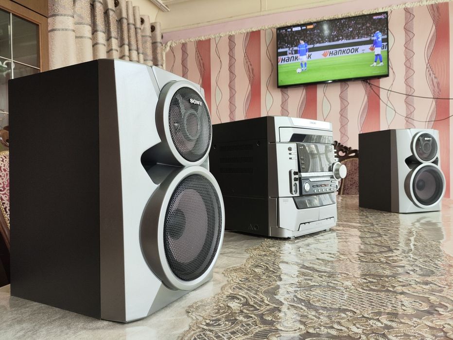 Malaysia Sony orginal muzikalniy sentr sotiladi holati zo‘r