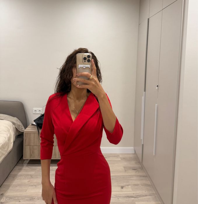 Продам шикарное платье