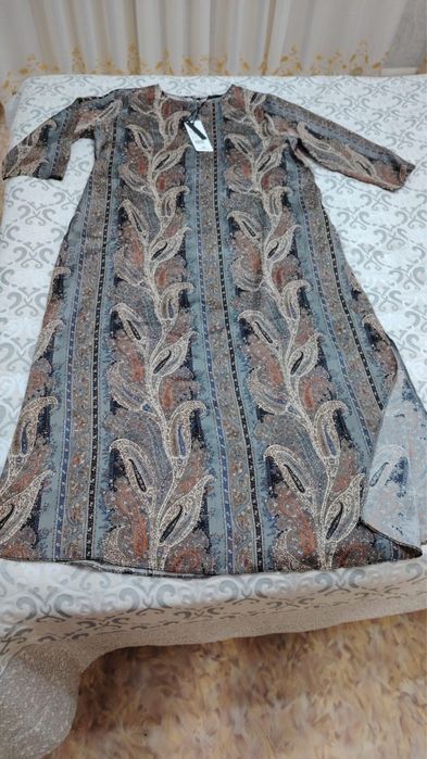 Продам новое платье