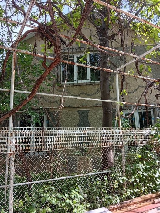 Dala hovli.Nijniy zaprovka yonida.