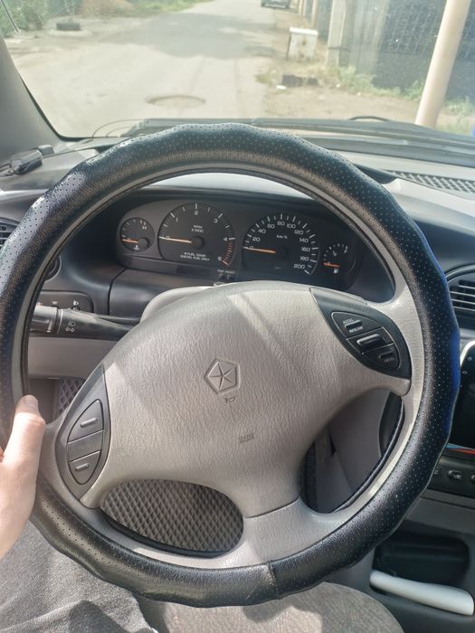 Продам Chrysler Voyager 2000г.