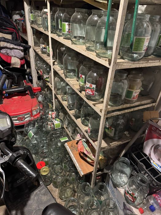 Банки 2-3 -1 литровые