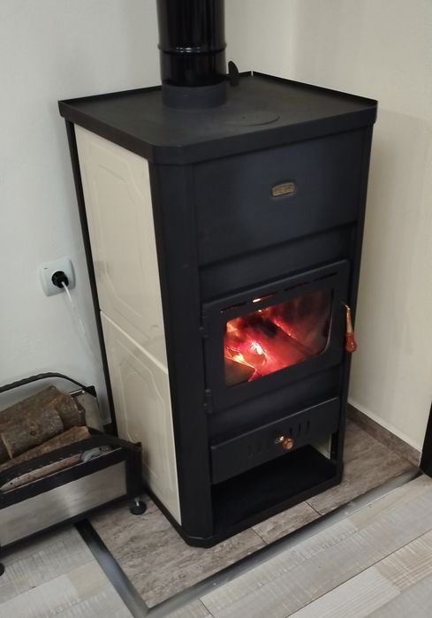 Камина Прити с водна риза