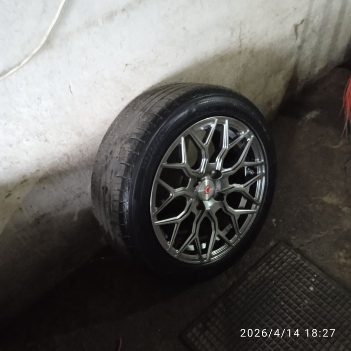 Продам диски vossen hf-2 на 15