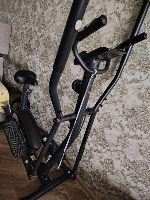 Эллиптический тренажёр