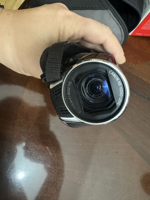 Продам видеокамеру