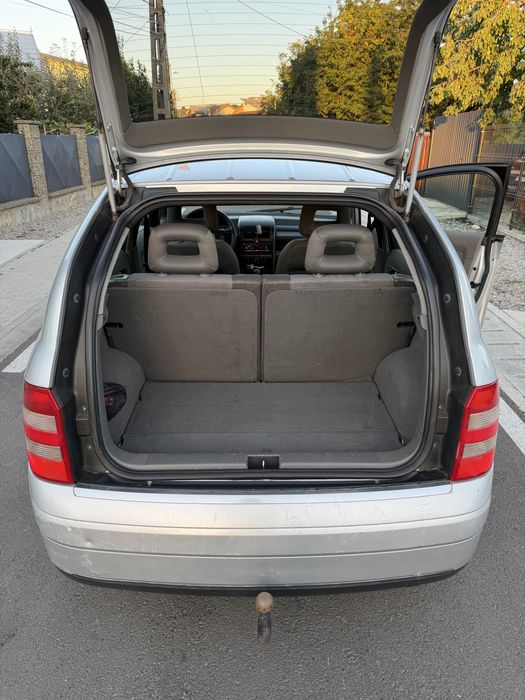 Vand Audi A2 in stare buna!