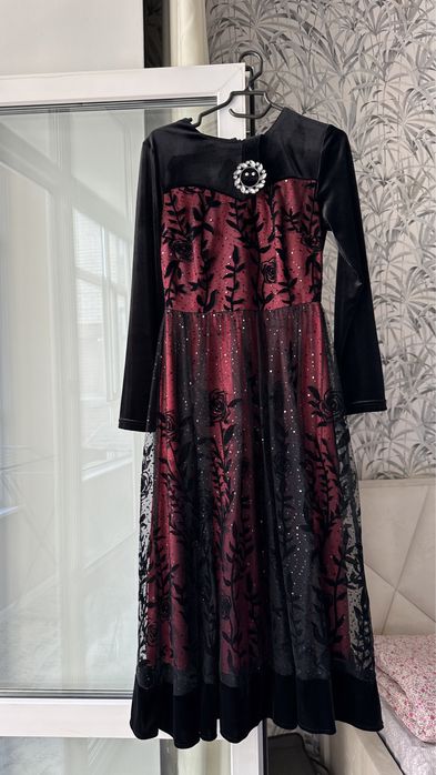 Продам платье Турция