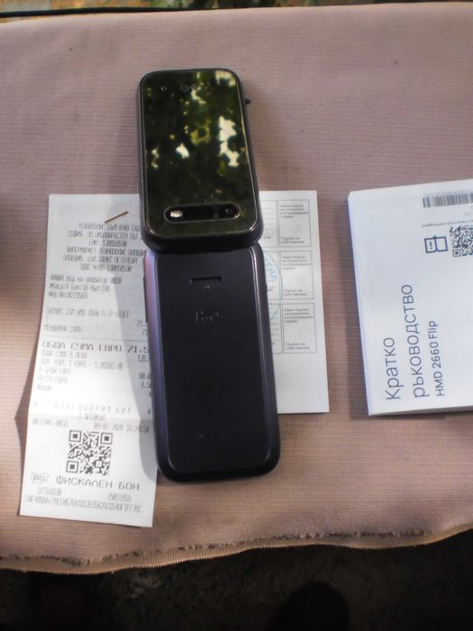 Тре телефона:Samsung GALAXY GT 9301, Нокия -Нов HMD 2660 - ФЛИП, Моторола Нов с 3 год гаранция