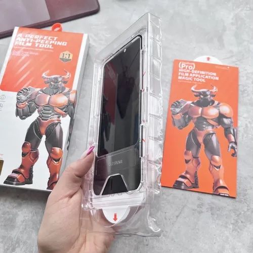 Folie protectie iphone cu motaj in 2 minute privacy/non privacy