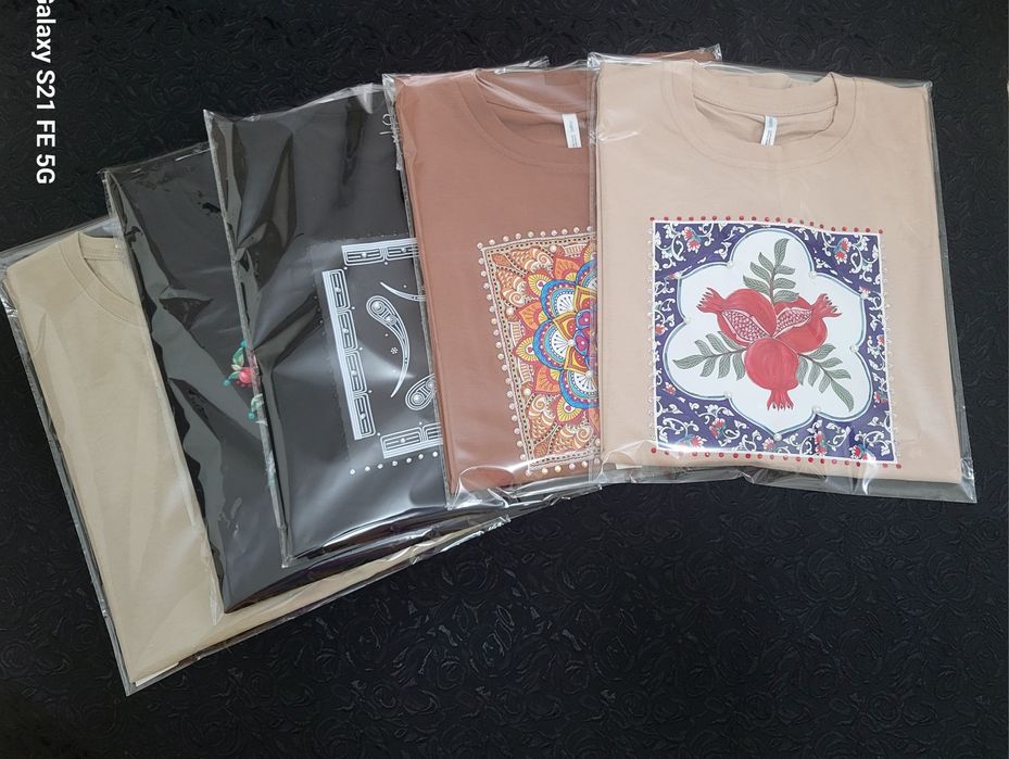 Женские и мужские футболки эксклюзивные