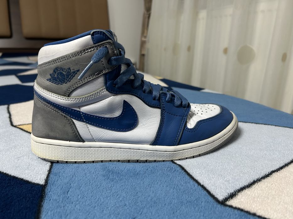 Vând Jordan 1 high og true blue.