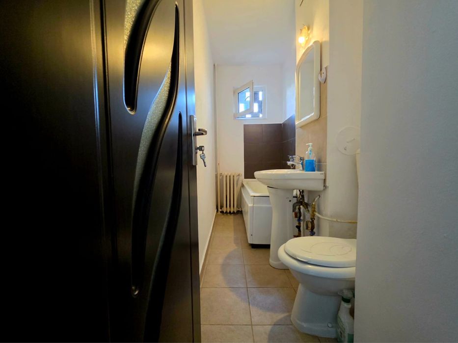 Apartament , 2 camere, Rogeris
