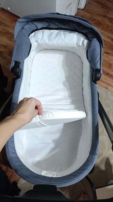 Продам коляску, 2 блока(зимний, летний)