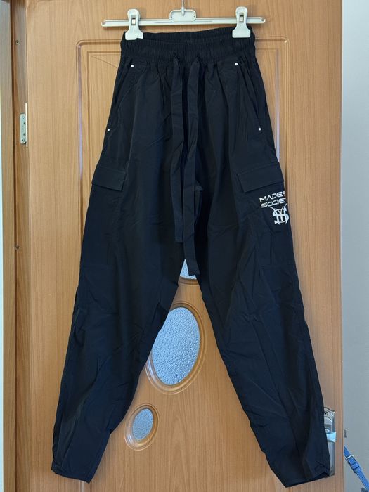 Pantaloni Made by Society