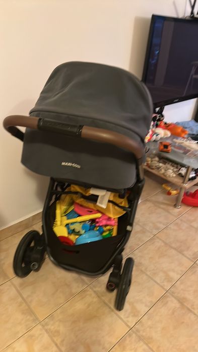 Бебешка количка Maxi-Cosi Addora 2 Essential Graphite