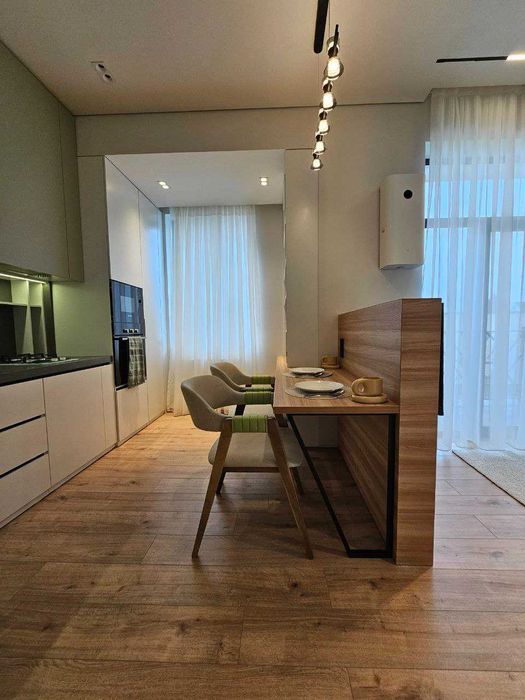 Центр Луночарского. 2/3/6. Новостройка