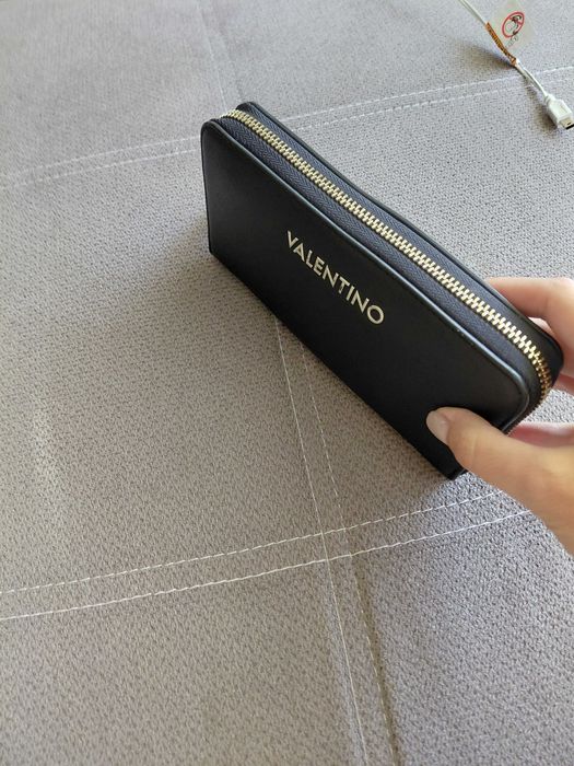 Дамско черно портмоне VALENTINO