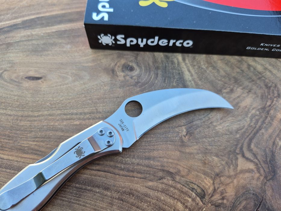 Сгъваем нож Spyderco Harpy C08 с метална дръжка
