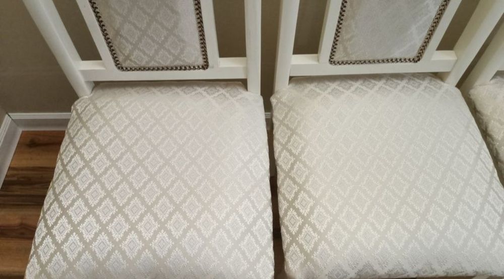 Новые стулья карагач