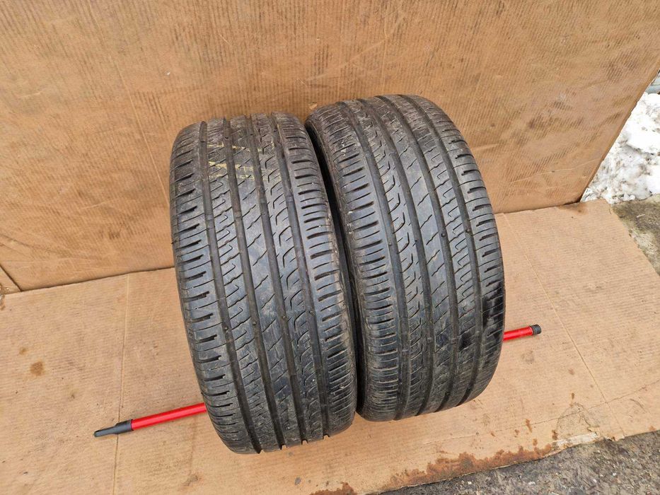 2 Barum R17 225/45  Летни гуми  DOT0822