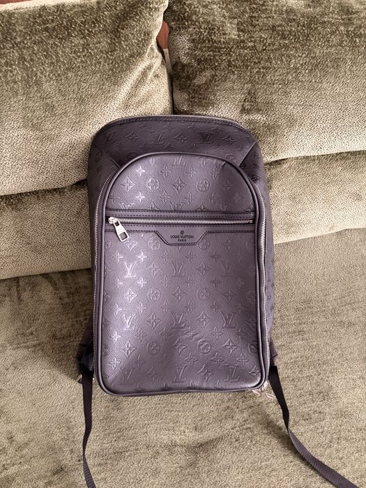 Rucsac negru impecabil