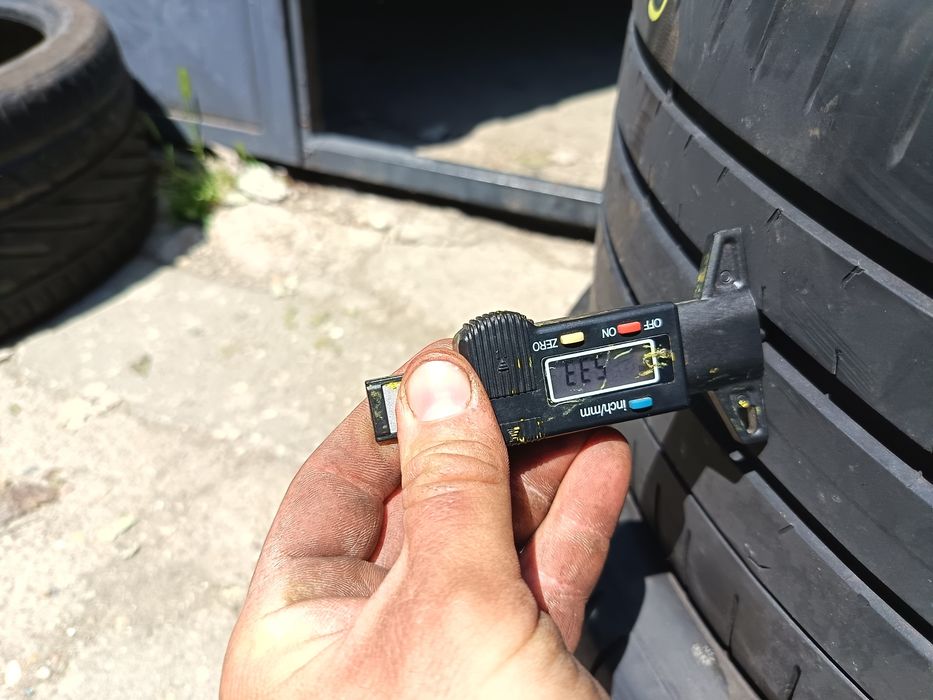 Anvelope vara 255 35 19 pirelli runflat +5mm 2019 și 2021