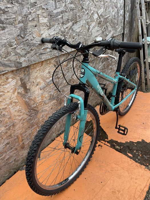 Bicicleta cadrubdama apollo entuce roti 26”