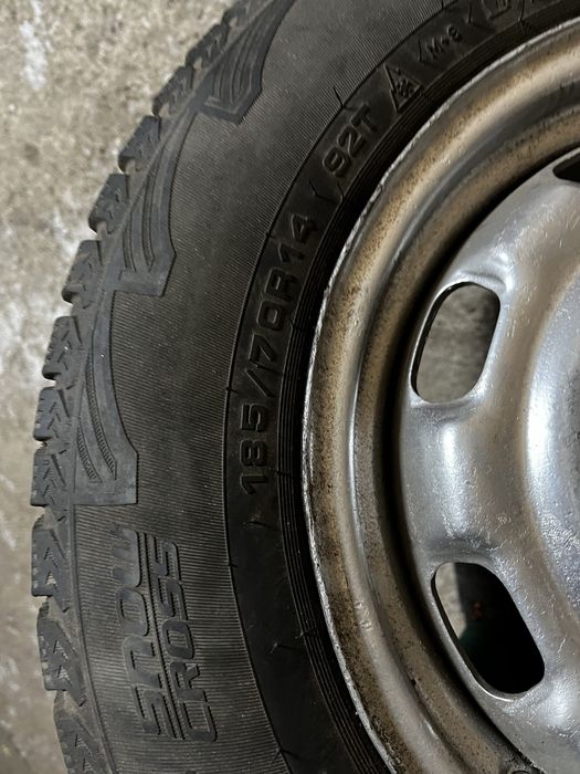 Продам диск с резиной