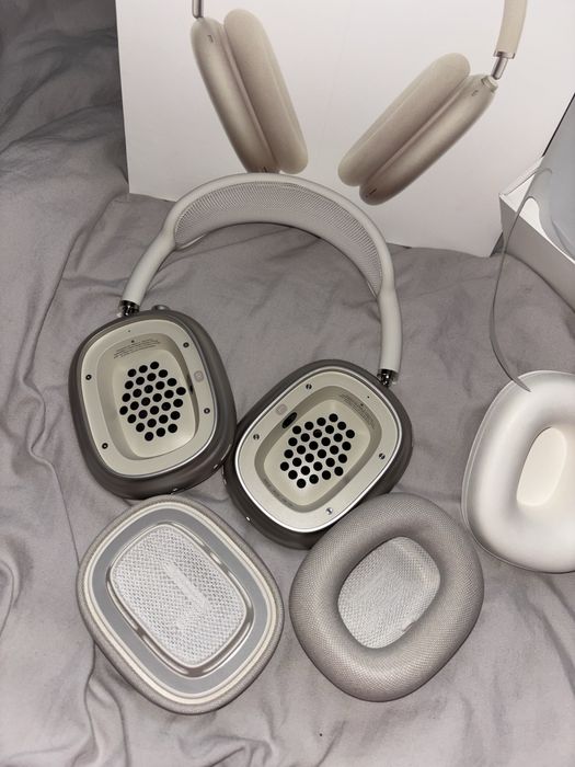 Air Pods Max gen 2