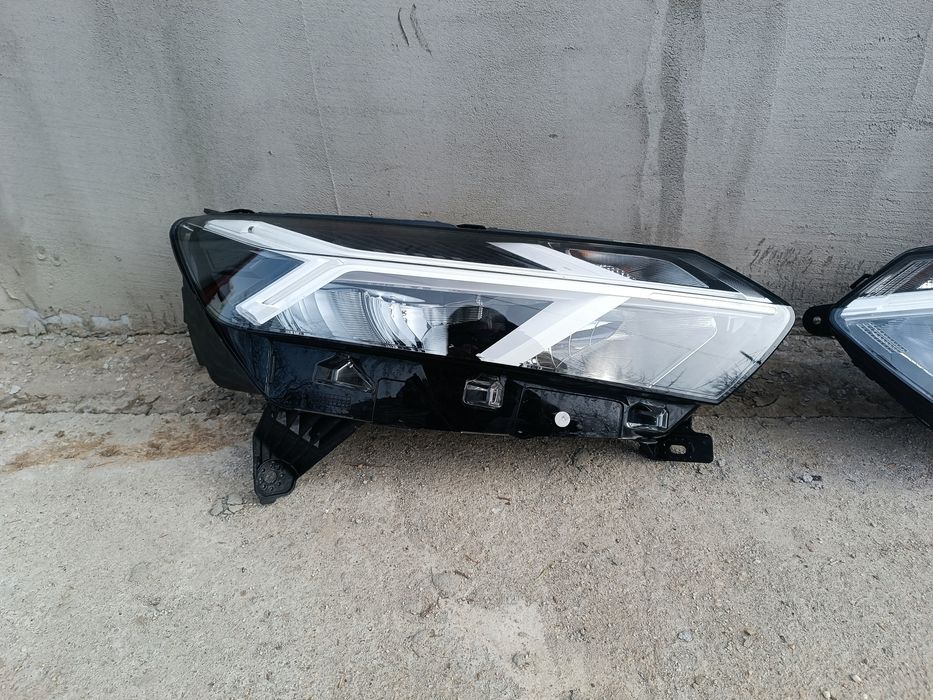 Far stop Dacia Logan Duster Fluence Megane3 Megane2 Arkana Scenic2