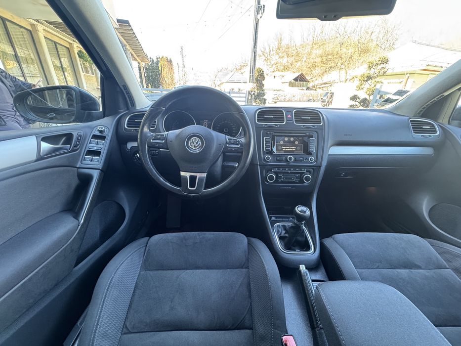 VW Golf 6 1.6TDI / Trapa  /navi/ 2011/Rate