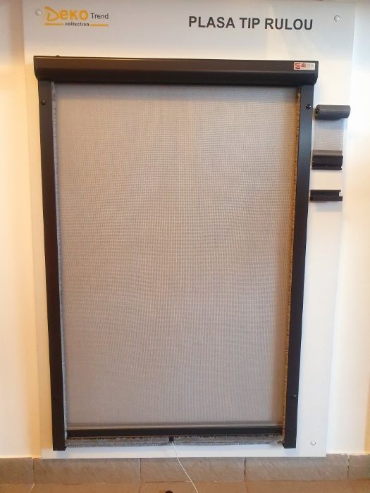 Plasa/plase de insecte pentru geamuri de mansarda Velux, Fakro, Roto